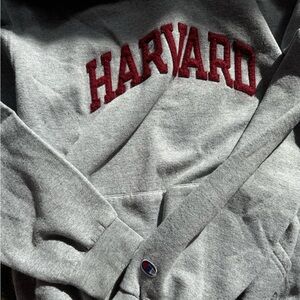 HARVARD EMBROIDERED CHAMPION HOODIE YXL